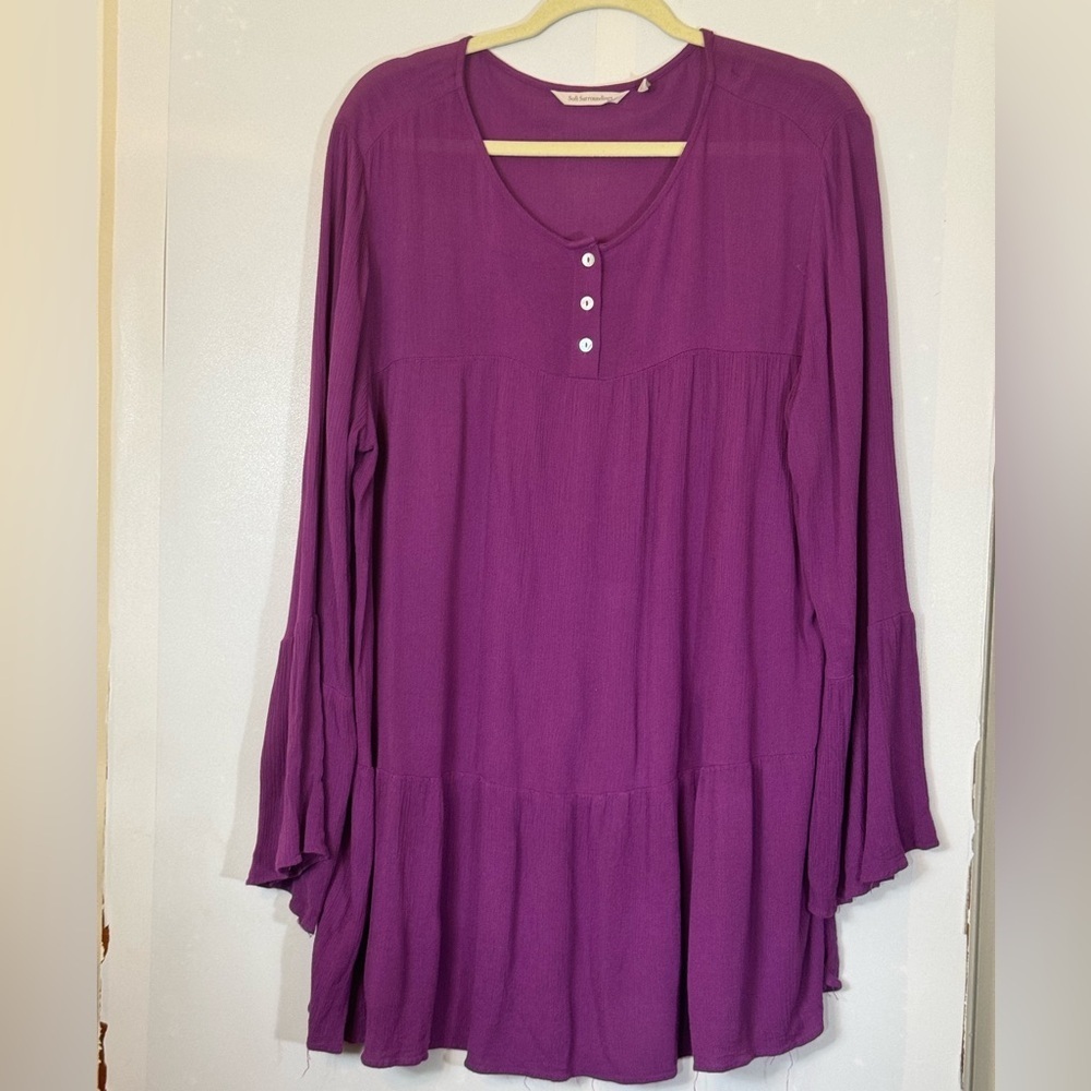 Soft Surroundings Women's Henley Tunic Top Purple Bell Sleeve Scoop Neck Tiered
